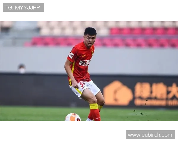 朗福特城主场迎战布雷力争三分展现球队实力与斗志 朗福特城主场迎战布雷力争三分展现球队实力与斗志