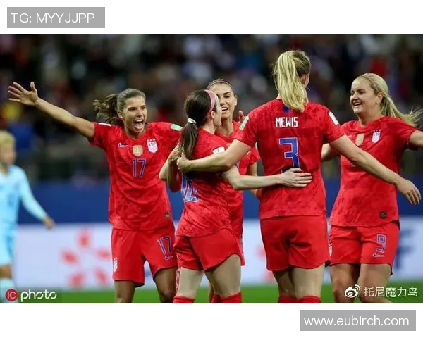 荷兰女足与美国女足激战正酣巅峰对决引发全球关注与期待